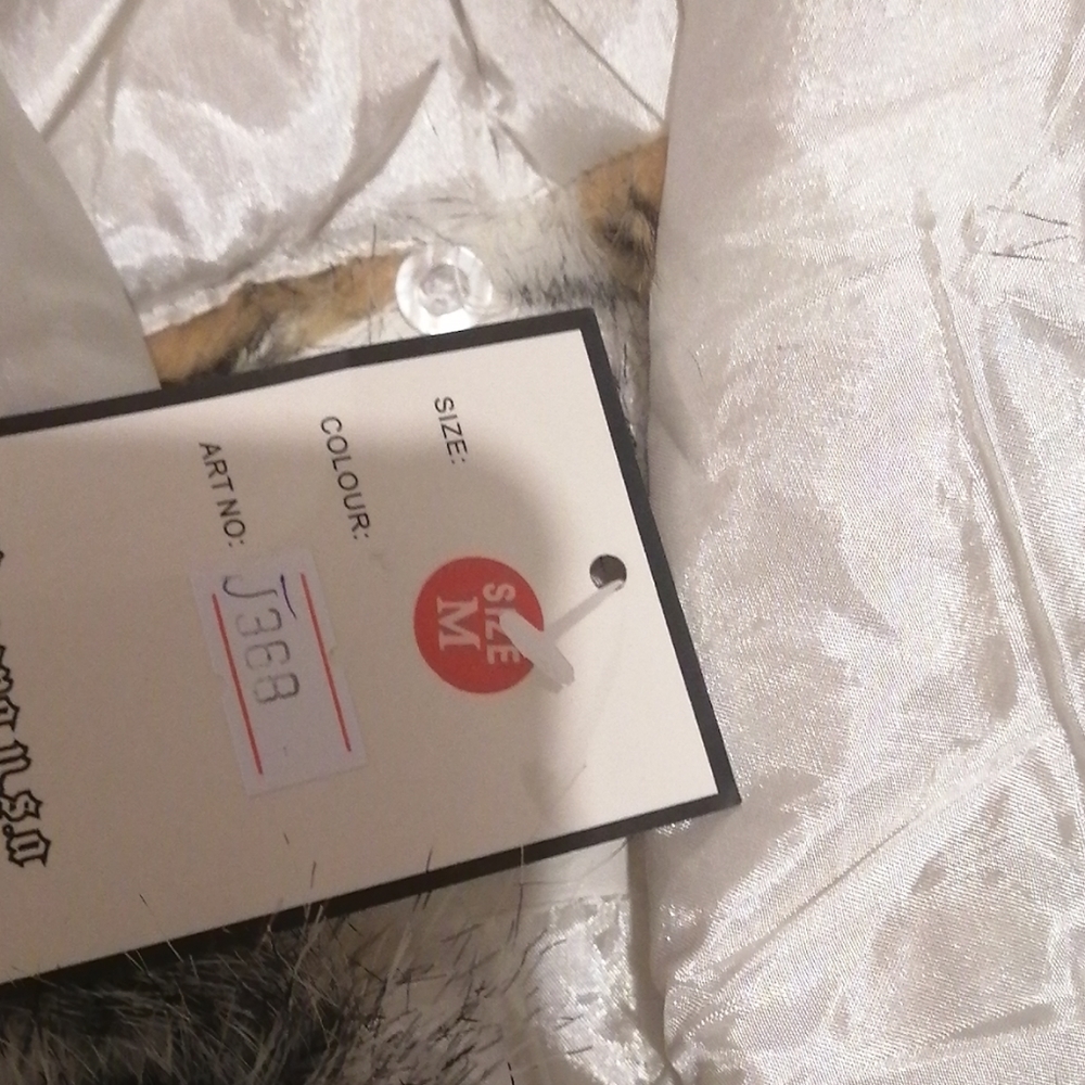 Coat brand new on TAGS - Picture 3 of 3